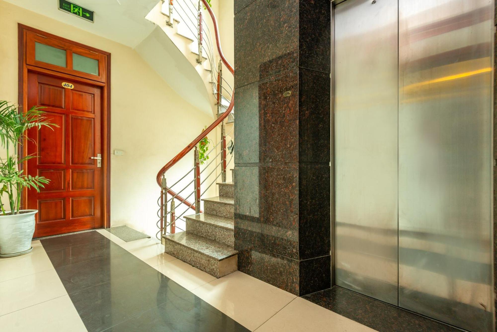 Oyo 887 Star Hotel Hanoi Exterior photo